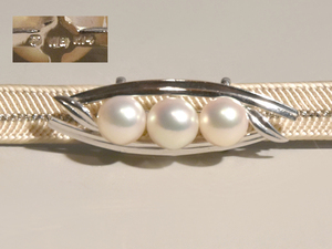 MIKIMOTO ミキモト製 K14WG 花珠8㎜3パール帯留 未使用 アクセサリー　　y0852