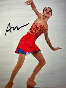 女子 フィギアスケート アンナ・シェルバコワ 直筆サイン入り写真　北京オリンピック　金メダリスト