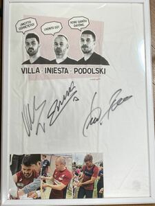 ヴィッセル神戸 2019 VIP VILLA INIESTA PODOLSKI ビジャ イニエスタ ポドルスキ 直筆サインTシャツ 新品 L B2額装品(生写真付き)