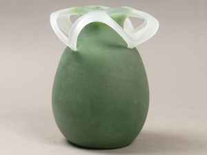 NEOY グリーンガラス リーフハンドル花瓶 花生け 飾り壷