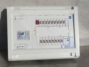 Z-2789■奈良発！　テンパール　機能付き住宅用分電盤　YAG34162PC4 30A/18回路　 中古　