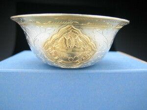◎●チベット仏教　供物皿　銅に鍍銀・鍍金　 直径約6.2cm 仏具NO.50　お供え皿　offering bowl