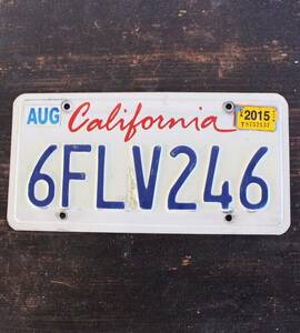 【クリックポスト 送料無料】* カリフォルニア ナンバープレート 2015年 ライセンスプレート カープレート CALIFORNIA 「6FLV246」 108