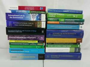 【除籍本/まとめ】地球環境学についての洋書専門書 22冊セット 英語/気候変動/水環境/持続可能な環境/環境経済学/【2211-046】