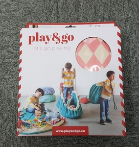 PLAY&GO プレイアンドゴー　2in1ストレージバッグ&プレイマット/おもちゃ収納・整理・片付け・おもちゃ箱・プレイシート　新品箱付き