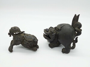 R-062139　古玩　古銅　香炉　意匠を凝らした彫刻が見事な獅子2体(大、小)(置物、ディスプレイ、仏具、中国?)(R-062139)