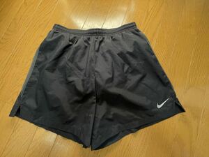 NIKE ナイキ スイムパンツ　水着　ショートパンツ ハーフパンツ DRI-FIT 黒 ブラック L