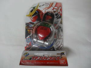 仮面ライダー鎧武 ガイム DXイチゴロックシード 動作確認済 中古品 即決