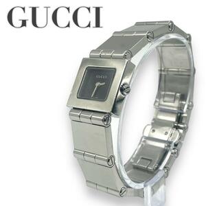 GUCCI グッチ w3 600L Gスクエア　腕時計　黒文字盤 シルバー
