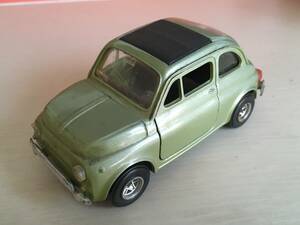 ポリスティル 1/25 フィアット FIAT 500L 中古 ビンテージ まあ美品