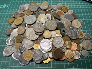 約2kg まとめ 古銭 外国 海外 世界 コイン 硬貨 アジア ヨーロッパ 