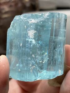 【赤字 限界価格】青がとても綺麗 パキスタン産 アクアマリン 原石 約43g 磨きなし 0114