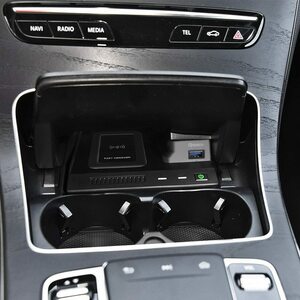 メルセデス ベンツ ワイヤレス 充電器 QI スマホ 携帯 電話 W205 AMG C43 C63 AMG GLC 43 GLC 63 X253 C GLC アクセサリー 内装 パーツ