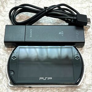 〈ダウンロードソフトあり・動作確認済み〉PSP go N1000 本体 ピアノブラック プレイステーション ポータブル