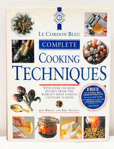 洋書 英語 Le Cordon Bleu Complete Cooking Techniques ル・コルドンブルー フランス料理本 ソース ドレッシング パン デザート 調理法