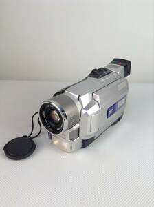 A5680☆Victor ビクター JVC デジタルビデオカメラ ビデオカメラ GR-DVA20K【現状品】