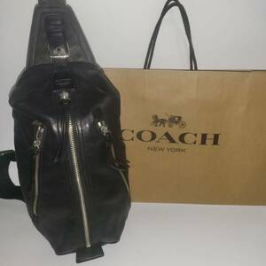 美品///COACH コーチ ボディバッグ ワンショルダー 斜め掛け クロスボディー レザーメンズ　黒色　ブラックトンプソン 