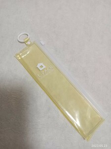 歯ブラシホルダー　20.5×6センチ　　フック付き　　ビニル製旅行、携帯用　　歯ブラシケース　　