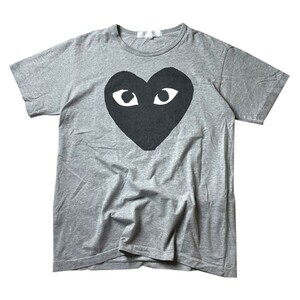 名作! PLAY Comme des Garcons コムデギャルソン 日本製 ハート ロゴ プリント 半袖 Tシャツ グレー ブラック 灰色 黒 XLサイズ メンズ古着