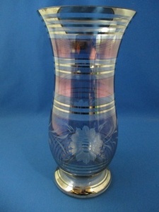 BOHEMIA HAND MADE ガラスの花瓶 レトロな感じ 径12㎝ 高さ26㎝ ※汚れキズ・底に欠けあり状態悪い tm2403-27-11