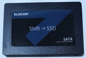 ELECOM製 ESD-IB0960G 2.5インチ SSD 960GB (ほぼ新品)
