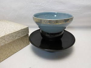 I07379 【 美品 茶道具 木製黒塗 天目台 貴山作 天目茶碗 陶印 2点セット 紙箱 】 検) 煎茶道具 茶懐石 盞托 茶席 献茶 盃台 茶事 托盃 ⅱ