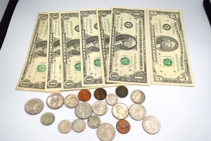 □H79636:アメリカ ドル　紙幣 1ドル札 6枚 5ドル札 1枚 その他硬貨　まとめ 12ドル以上