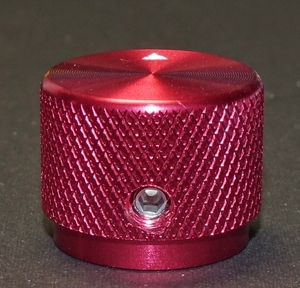 ボリュームのつまみ Φ20mm×15.5mm 軸径6mmに対応 アルミ削り出し 金属製 赤 ノブ レッド ローレット加工 オーディオ ボリウム メタリック