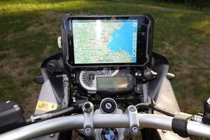 Tripltek8 8インチバイクナビ 防水 防塵 android OS アウトドア スマホ 頑丈 キャンプ デュアルパーパス ドローン 映像伝送 災害