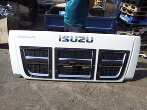 ISUZU いすゞ ギガ 純正　フロントパネル　 サラウンド グリル　 R5-4-28