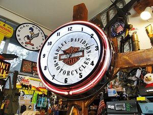 ハーレーダビッドソン　ダブルネオンディーラークロック アメリカ雑貨 アメリカン雑貨 壁掛け時計 おしゃれ ブランド