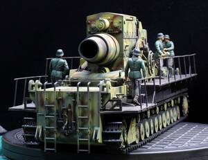 1/35 ドイツ軍 600ミリ重自走榴弾砲カール（将校＆砲兵フィギュア×7体セット）制作完成品/全長320ｍｍ