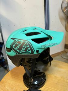 トロイリー　A1 ヘルメット　マットターコイズ　XS/S(54-56㎝) レディース　美品