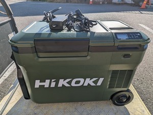 中古品 HiKOKI ハイコーキ 25L 18V コードレス冷温庫 UL18DB(NMG) フォレストグリーン 本体のみ