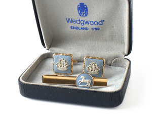 N13705 美品 WEDG WOOD ウェッジウッド タイピン カフスボタン 2点セット ケース付 ゴールド×ライトブルー イングランド製 カフリンクス
