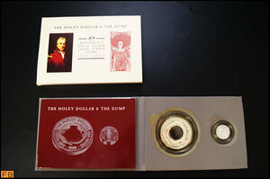 1447-銀貨◆オーストラリア 1989年 THE HOLEY DOLLAR & THE DUMP 999 SILVER 合計（ケース込）116ｇ