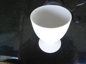 伊万里・大川内山・鍋島窯元・伝統ある窯・瀬兵窯陶製白磁ワインカップ１個