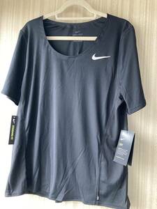 ♪新品タグ付 NIKEナイキ ベーシック半袖Tトップ 定価5,500円 黒 М ランニング ダンス Tシャツ