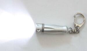 【送料120円/開封確認/未使用】ELPA LEDキーリングライト DOP-782(W) ホワイト メーカー: 朝日電器 ELPA JAN: 4901087168026