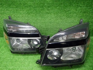 トヨタ　AZR60/65　ヴォクシー　後期　ヘッドライト　左右　HID　28-183　V7　240109046