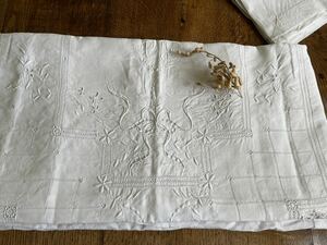 フランスアンティークリネン花とリボン カットワーク手刺繍テーブルクロス197X286(cm)