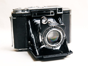 ZEISS IKON ツアイスイコン6X6版