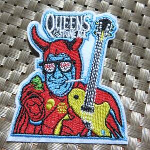 悪魔　眼鏡◆新品クイーンズ・オブ・ザ・ストーン・エイジQueens of the Stone Age　QOTSAアメリカ　ハードロックバンド刺繍ワッペン◆音楽