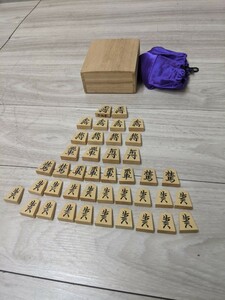  彫将棋駒 在銘 41駒 将棋 将棋駒 骨董/彫駒/将棋/将棋盤/将棋駒/ボードゲーム 箱付き