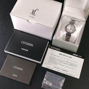 極美品【稼働品】CITIZEN　シチズンXC　ホワイト　シルバー　ソーラー　箱付