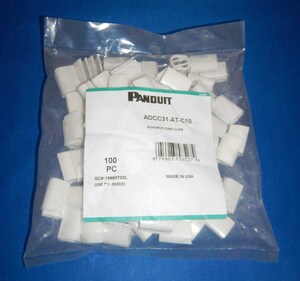 ☆PANDUIT☆ADHESIVE CARD CLIPS☆ADCC31-AT-C10☆カードクリップ100個入り☆