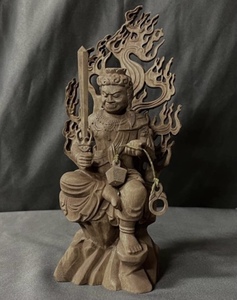 仏教工芸品　総楠製　井波彫刻　極上彫　木彫仏像　不動明王座像