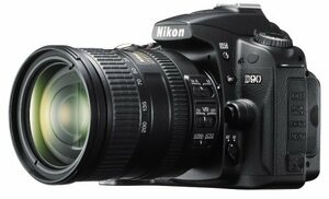 Nikon デジタル一眼レフカメラ D90 AF-S DX 18-200 VRレンズキット D90LK18(中古品)