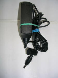  ◆◆ACアダプターT【NOKIA ACP-12J 2605 OUT5,7V=800mA】良い状態の中古品!