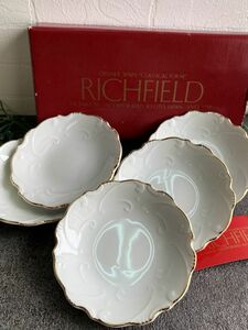 未使用 時代物 RICHFIELD TACHIKICHI(たち吉) 白い小皿 5枚セット 直径10cm 金彩 レリーフ TACHIKICHI KYOTO SINCE 1752 共箱入り保管品